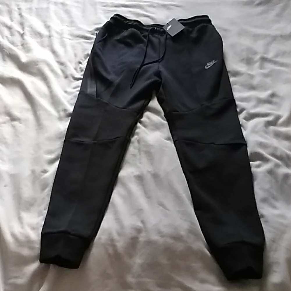 Brand New Nike Tech Fleece Joggers